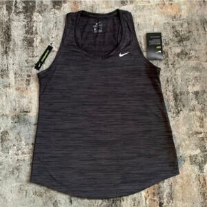 Nike Women's Black Tank Top Size Small